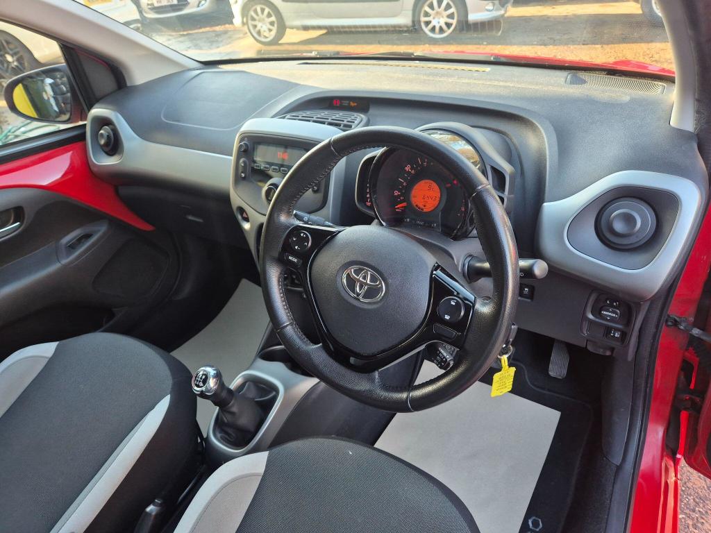 Used Toyota AYGO 2017 for sale - 77064397: Photo 14