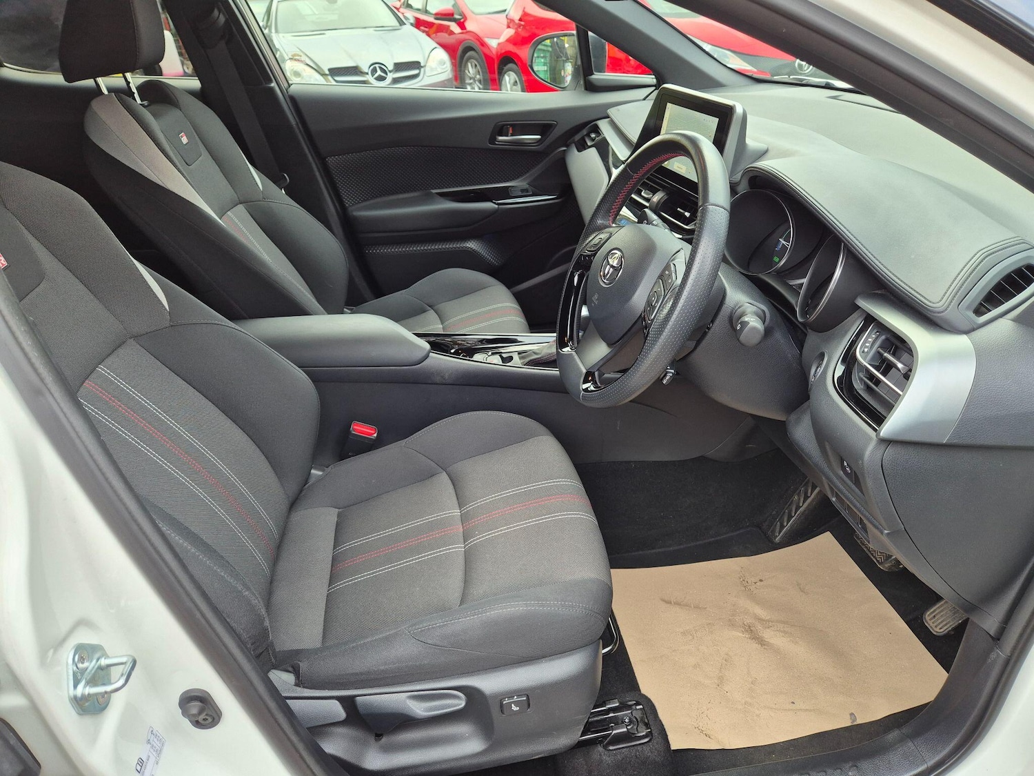 Used Toyota C-HR 2022 for sale - 76787840: Photo 13