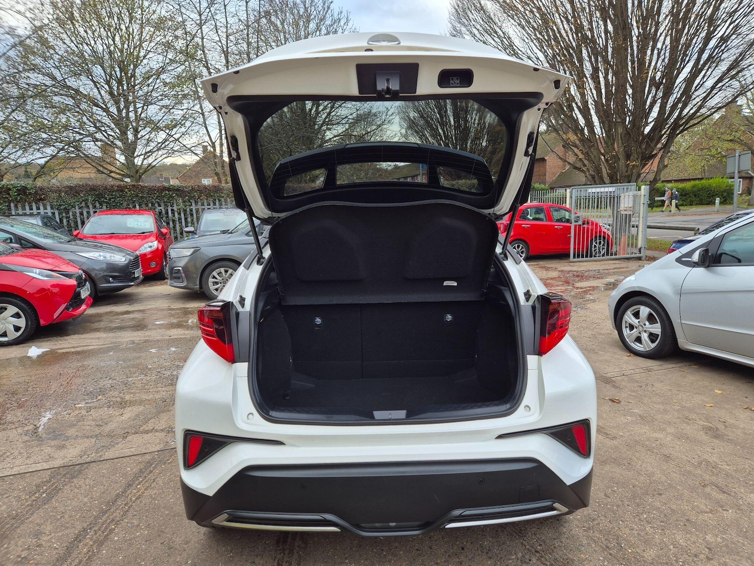 Used Toyota C-HR 2022 for sale - 76787840: Photo 32