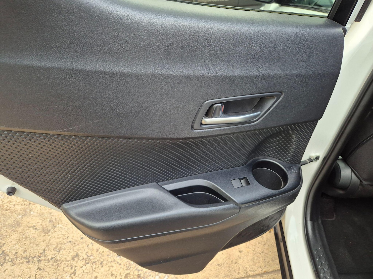 Used Toyota C-HR 2022 for sale - 76787840: Photo 37