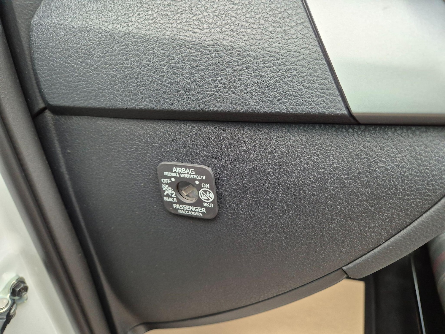 Used Toyota C-HR 2022 for sale - 76787840: Photo 43