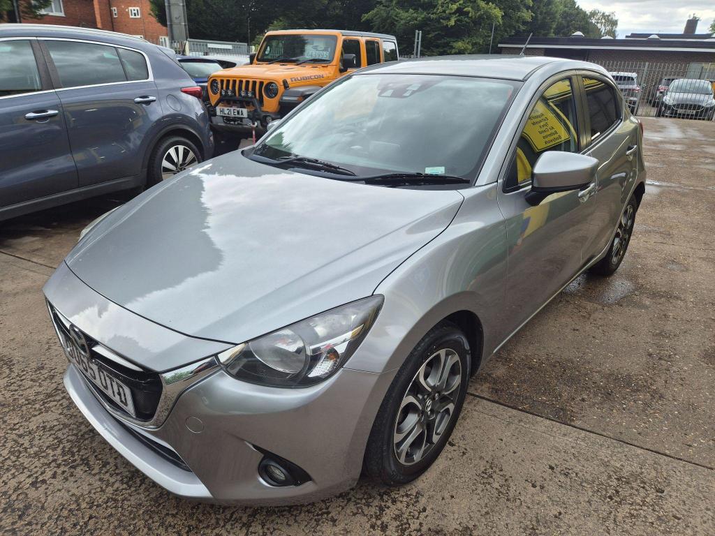 Used Mazda Mazda2 2015 for sale - 77023102: Photo 1