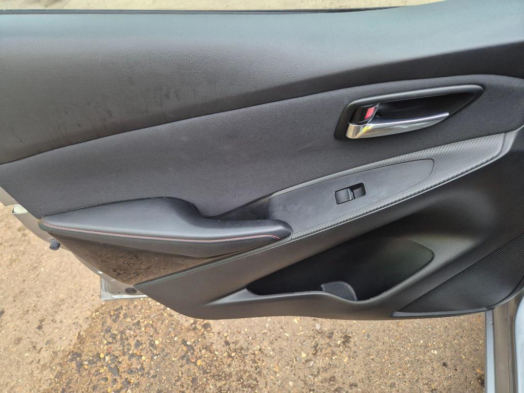 Used Mazda Mazda2 2015 for sale - 77023102: Photo 38