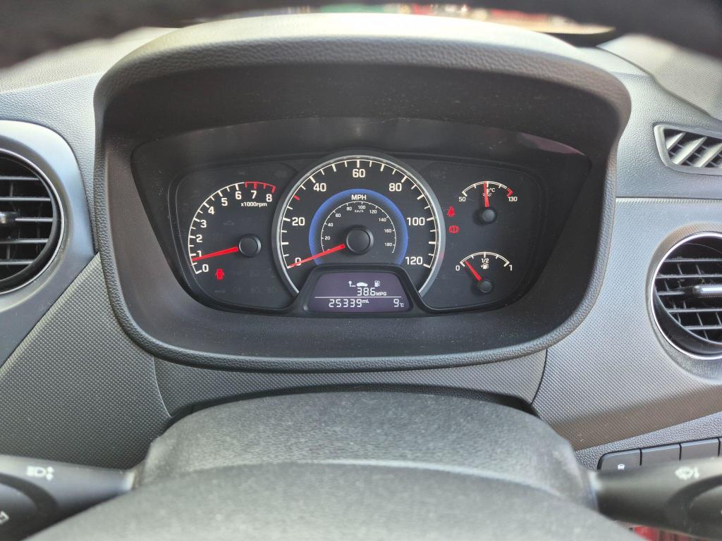 Used Hyundai i10 2017 for sale - 77931484: Photo 23