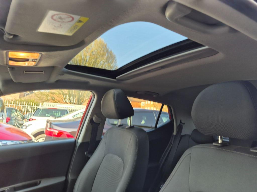 Used Hyundai i10 2017 for sale - 77931484: Photo 43