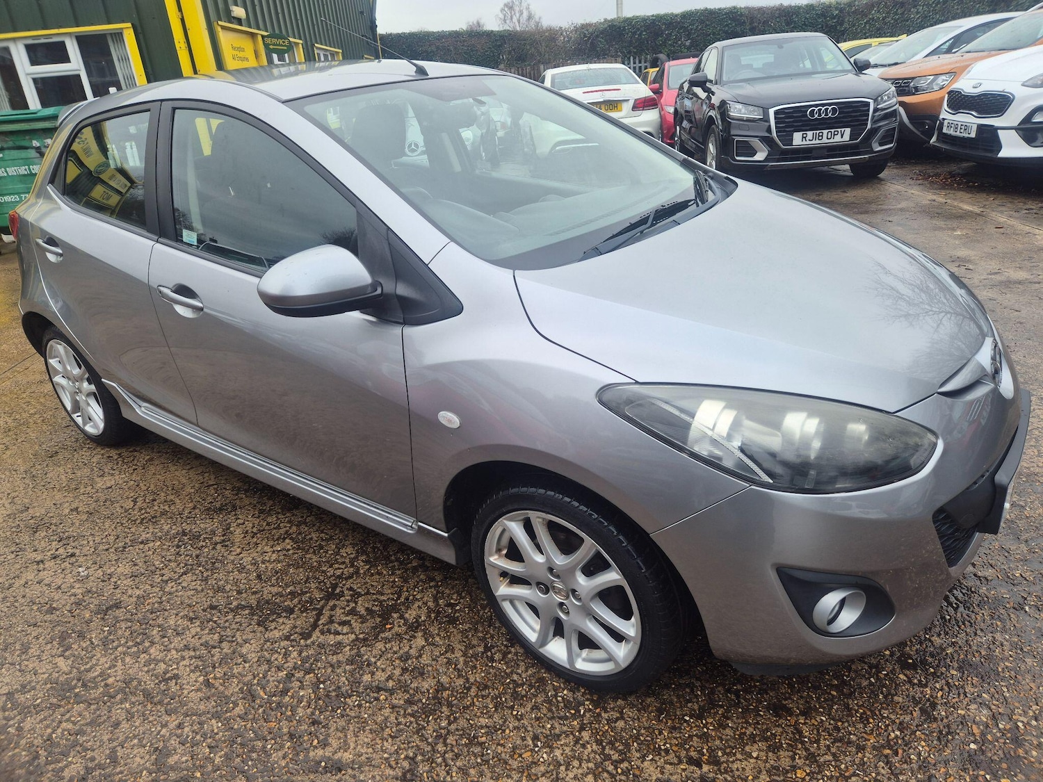 Used Mazda Mazda2 2011 for sale - 76965165: Photo 3