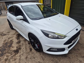 Used Ford Focus 2017 for sale - 79826050: Photo