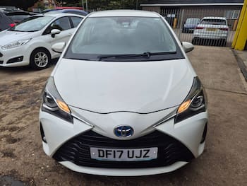 Used Toyota Yaris 2017 for sale - 79746539: Photo