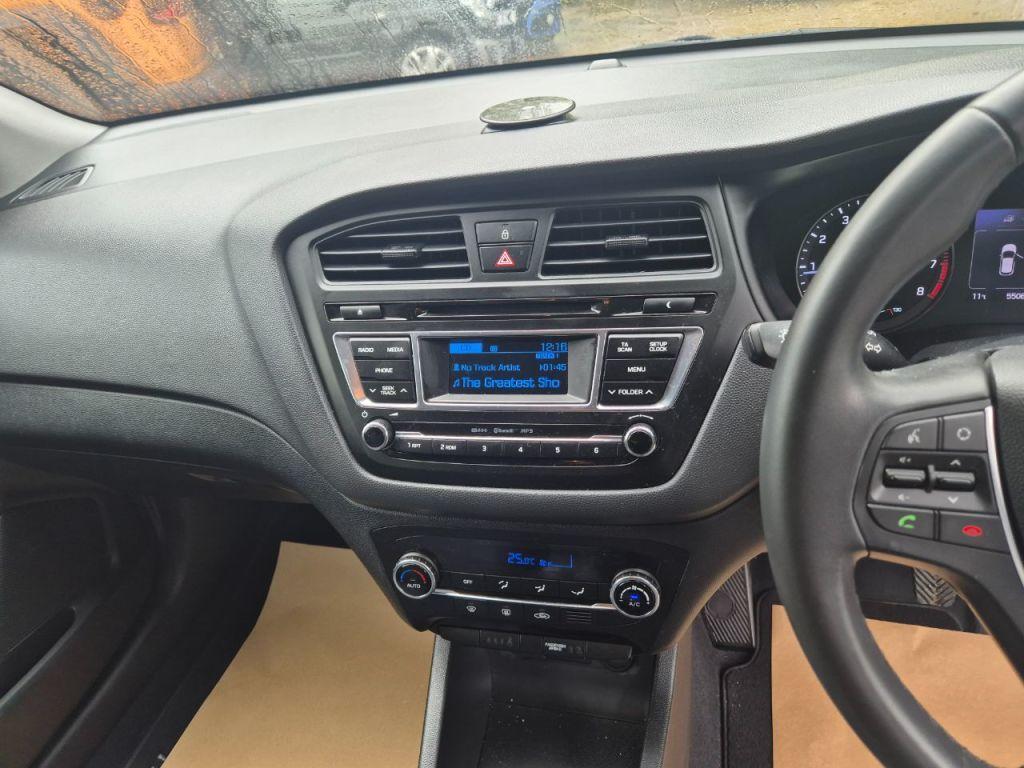 Used Hyundai i20 2017 for sale - 77023083: Photo 23