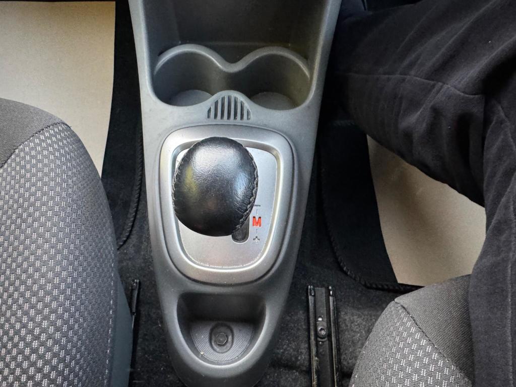 Used Toyota AYGO 2011 for sale - 78029697: Photo 17