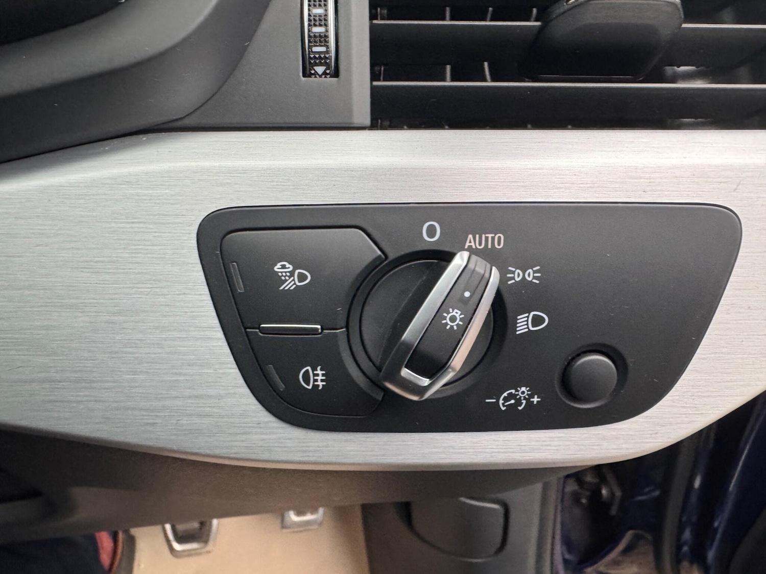 Used Audi A4 2018 for sale - 76787826: Photo 21