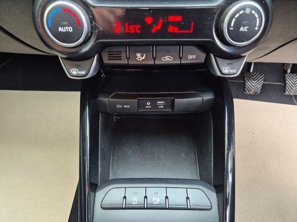 Used Kia Stonic 2019 for sale - 77650229: Photo 31