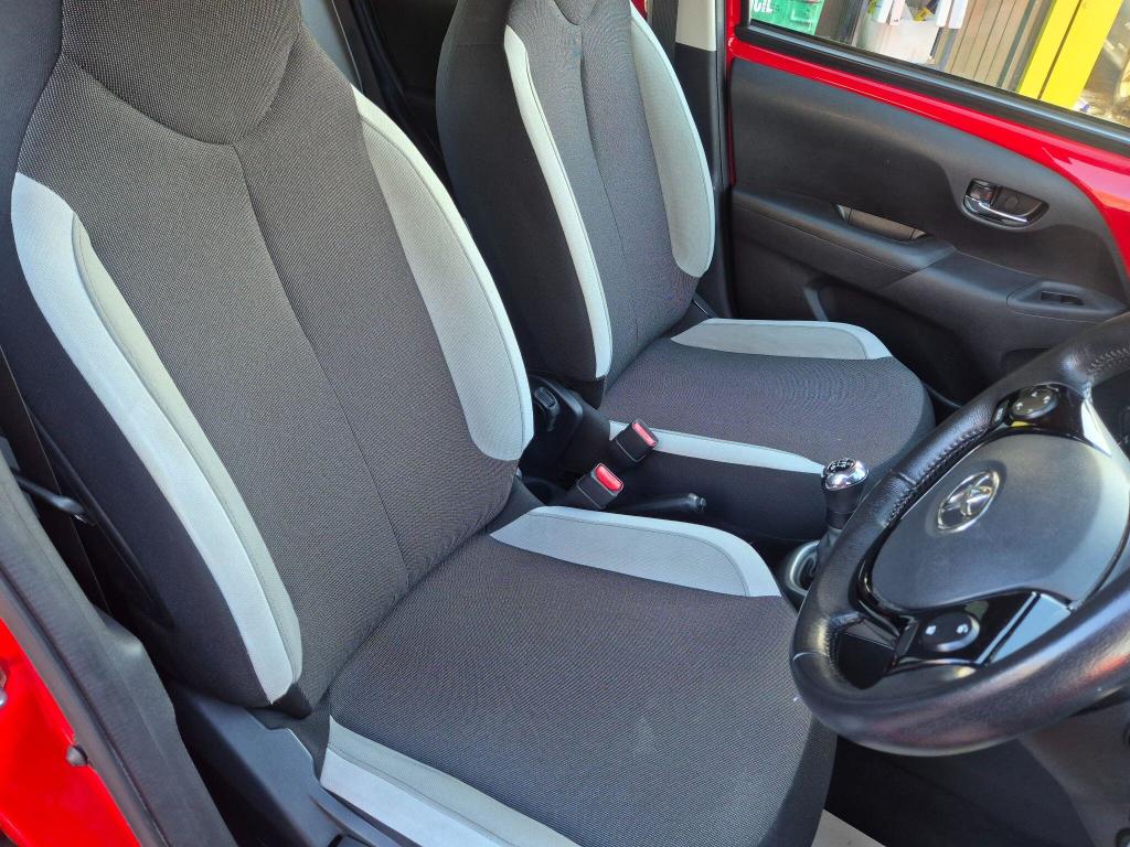 Used Toyota AYGO 2017 for sale - 77233902: Photo 15