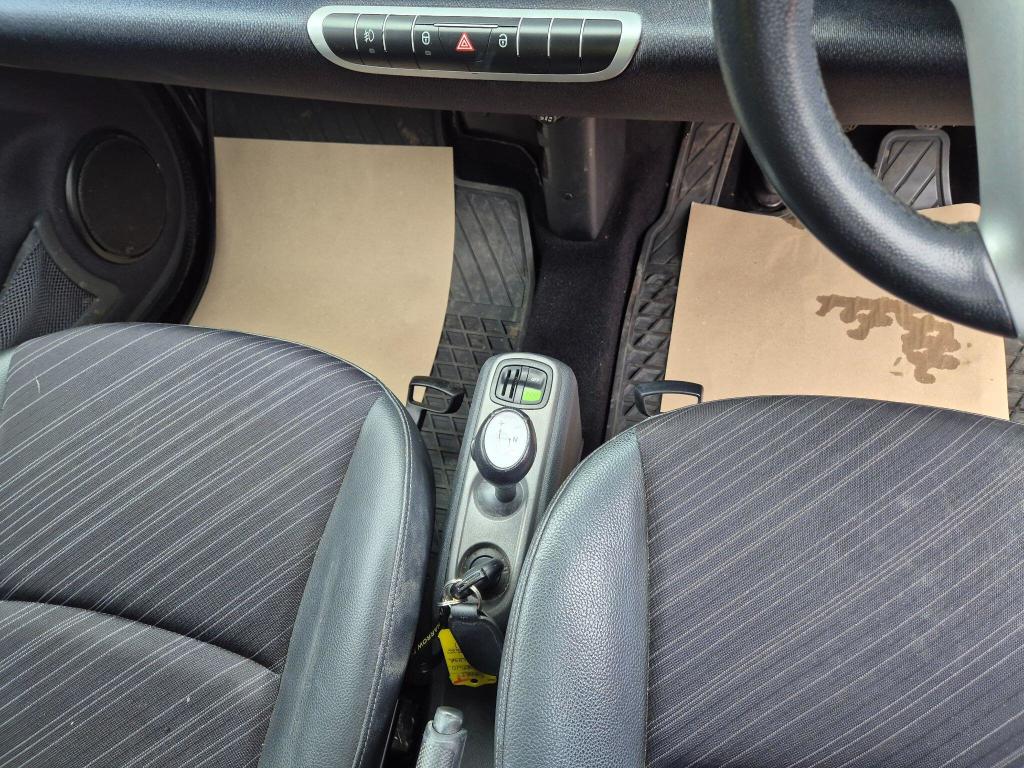 Used smart fortwo 2011 for sale - 77023059: Photo 19
