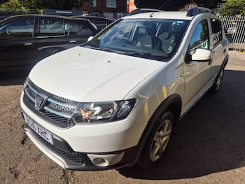 Used Dacia Sandero Stepway 2016 for sale - 79467788: Photo