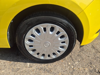 Used Ford Ka+ 2018 for sale - 79327884: Photo