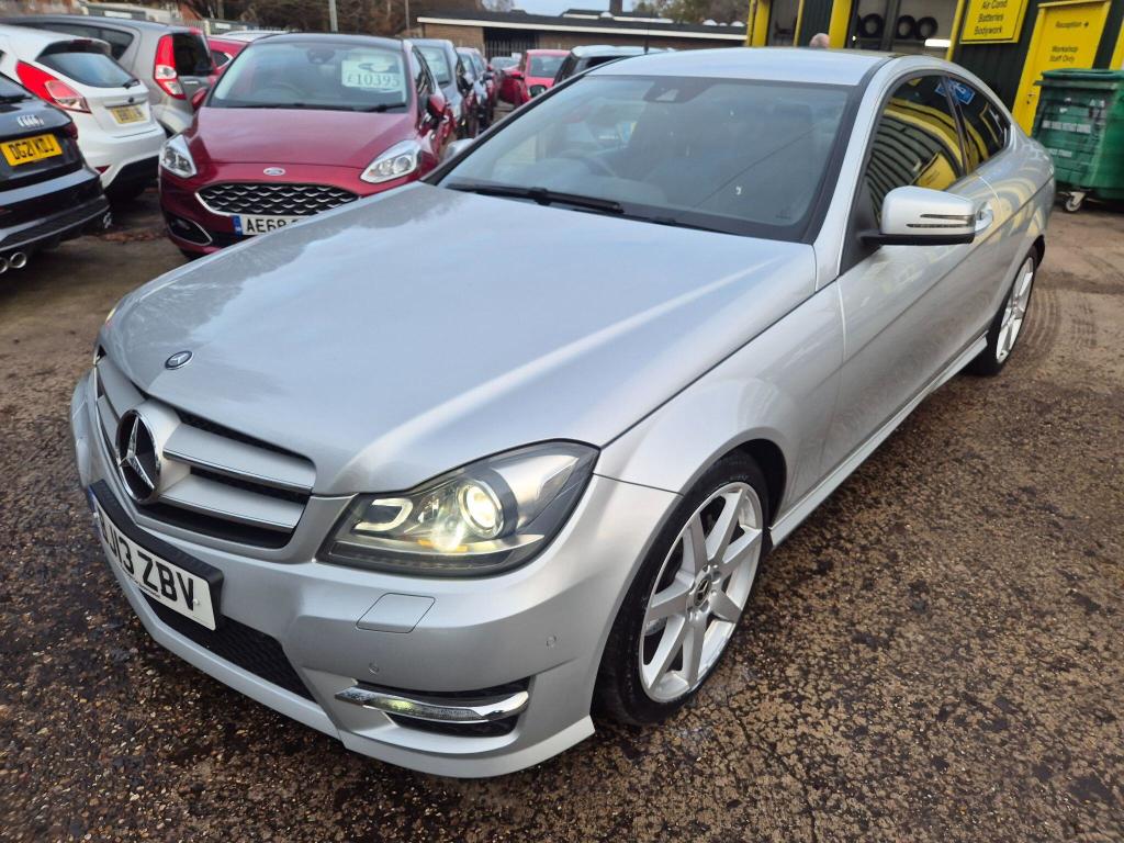 Used Mercedes-Benz C Class 2013 for sale - 77034381: Photo 1