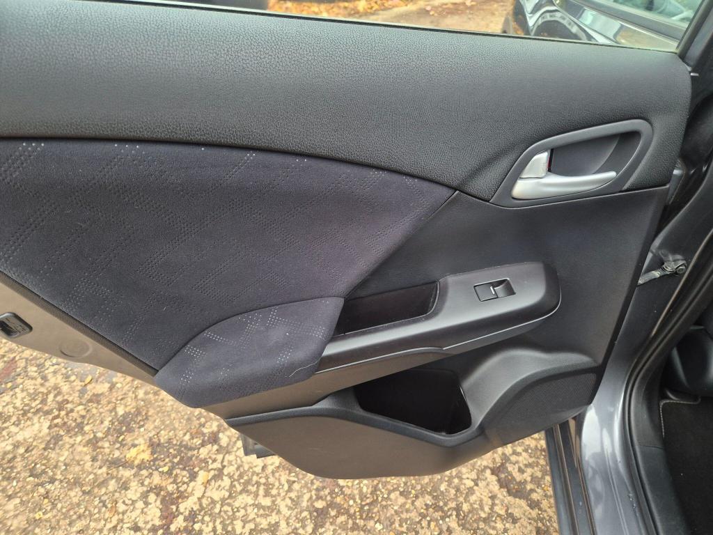 Used Honda Civic 2013 for sale - 77915927: Photo 39