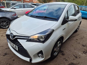 Used Toyota Yaris 2017 for sale - 78340775: Photo