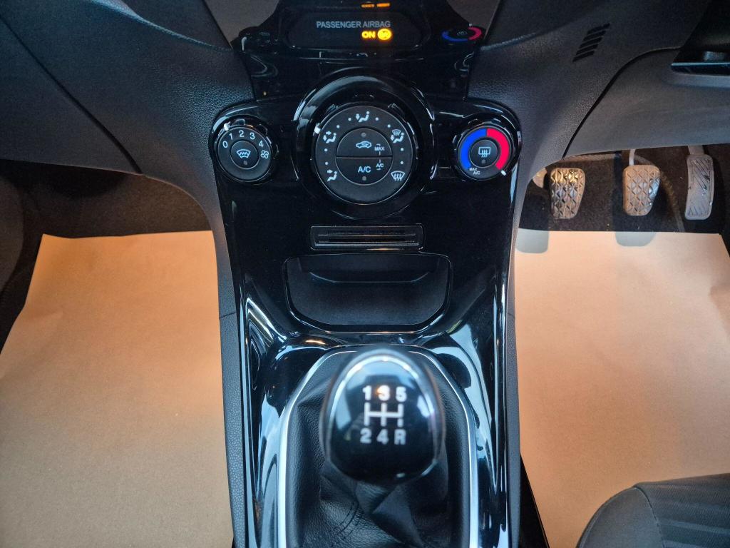 Used Ford Fiesta 2015 for sale - 77045537: Photo 28