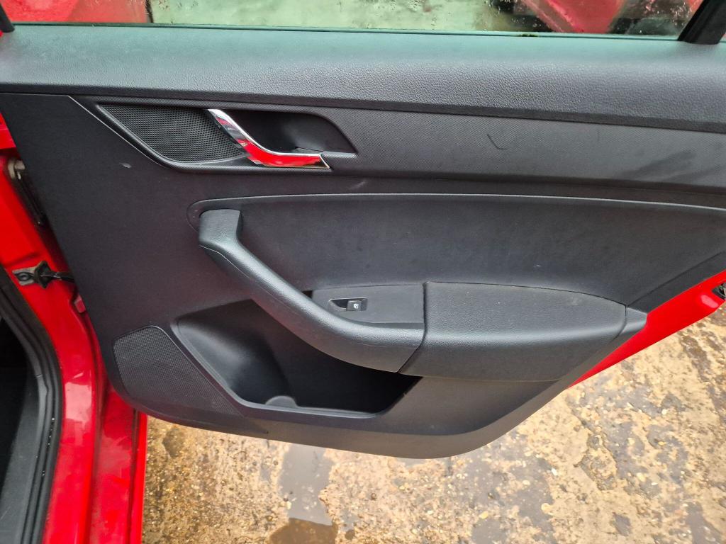 Used Skoda Rapid Spaceback 2016 for sale - 77582564: Photo 28