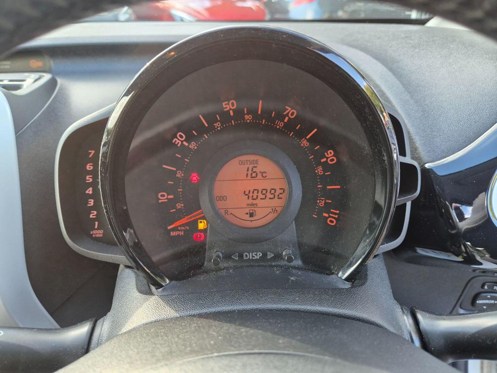 Used Toyota AYGO 2015 for sale - 77037601: Photo 21