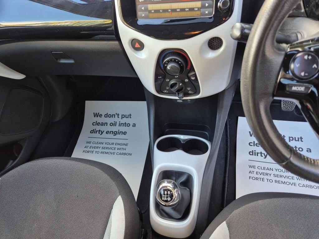 Used Toyota AYGO 2015 for sale - 77037601: Photo 23