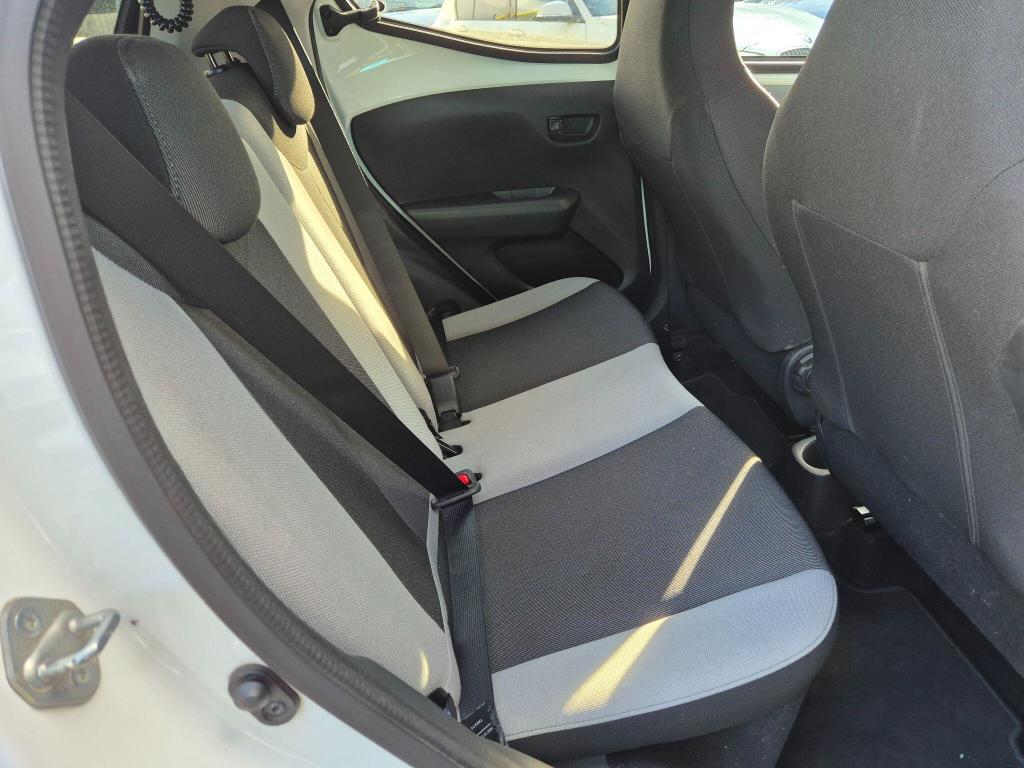 Used Toyota AYGO 2015 for sale - 77037601: Photo 24