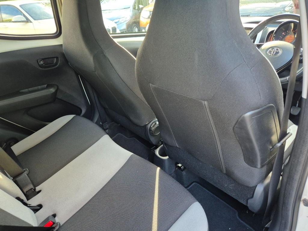 Used Toyota AYGO 2015 for sale - 77037601: Photo 25