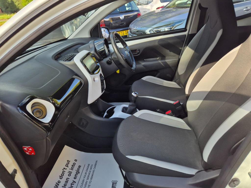 Used Toyota AYGO 2015 for sale - 77037601: Photo 35