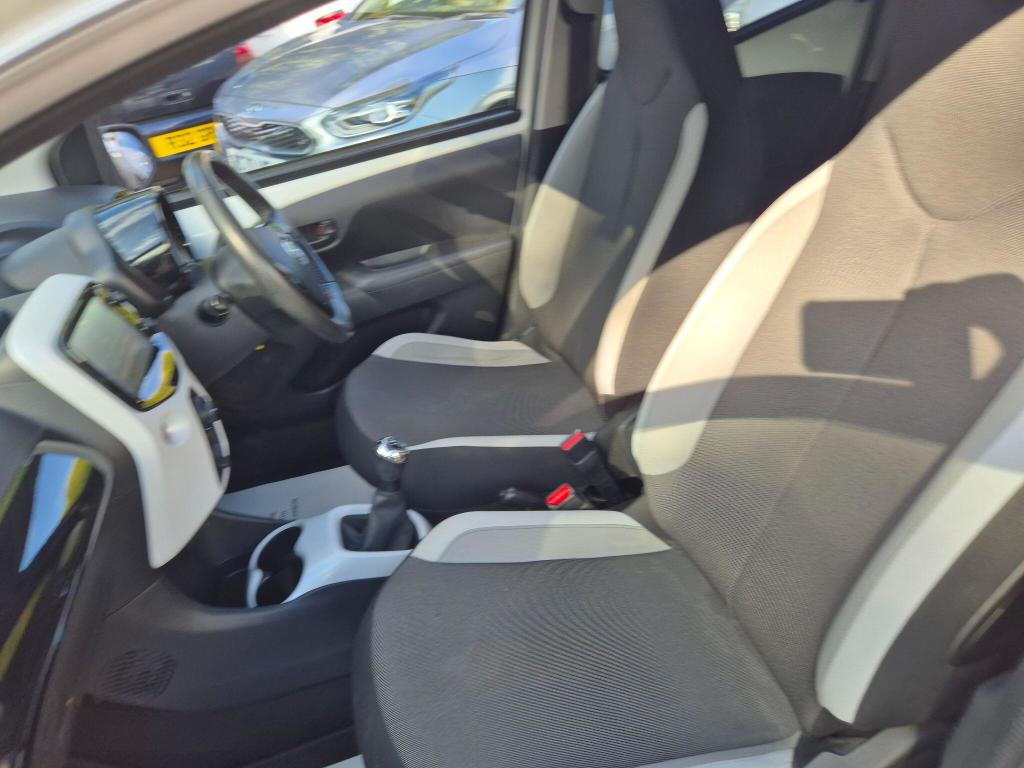 Used Toyota AYGO 2015 for sale - 77037601: Photo 37