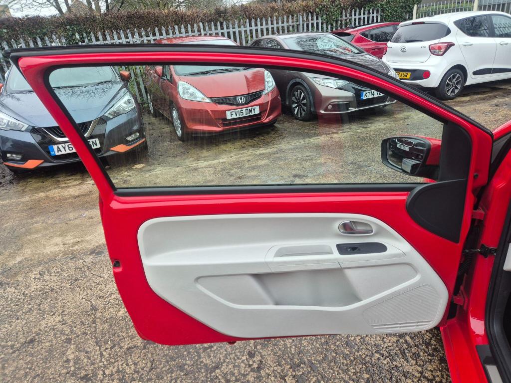 Used Volkswagen up! 2012 for sale - 77034384: Photo 31