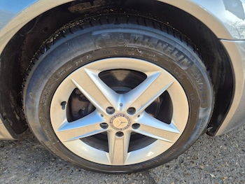 Used Mercedes-Benz SLK 2010 for sale - 78737105: Photo