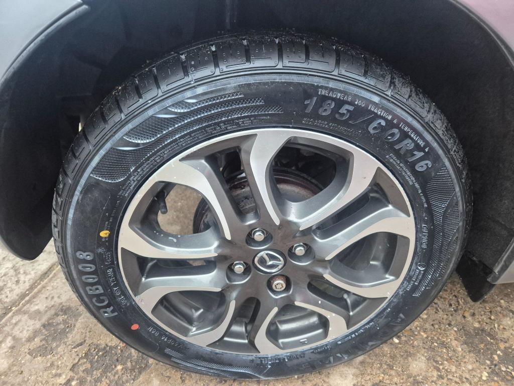 Used Mazda Mazda2 2015 for sale - 78029651: Photo 6