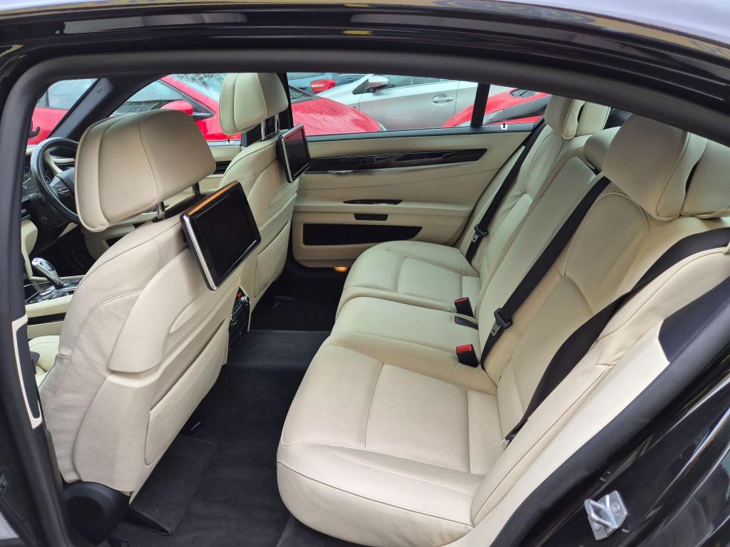 Used BMW 7 Series 2013 for sale - 77796937: Photo 46