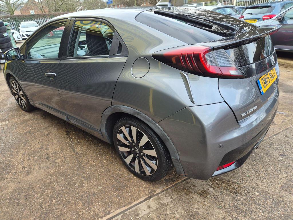 Used Honda Civic 2015 for sale - 77890720: Photo 10