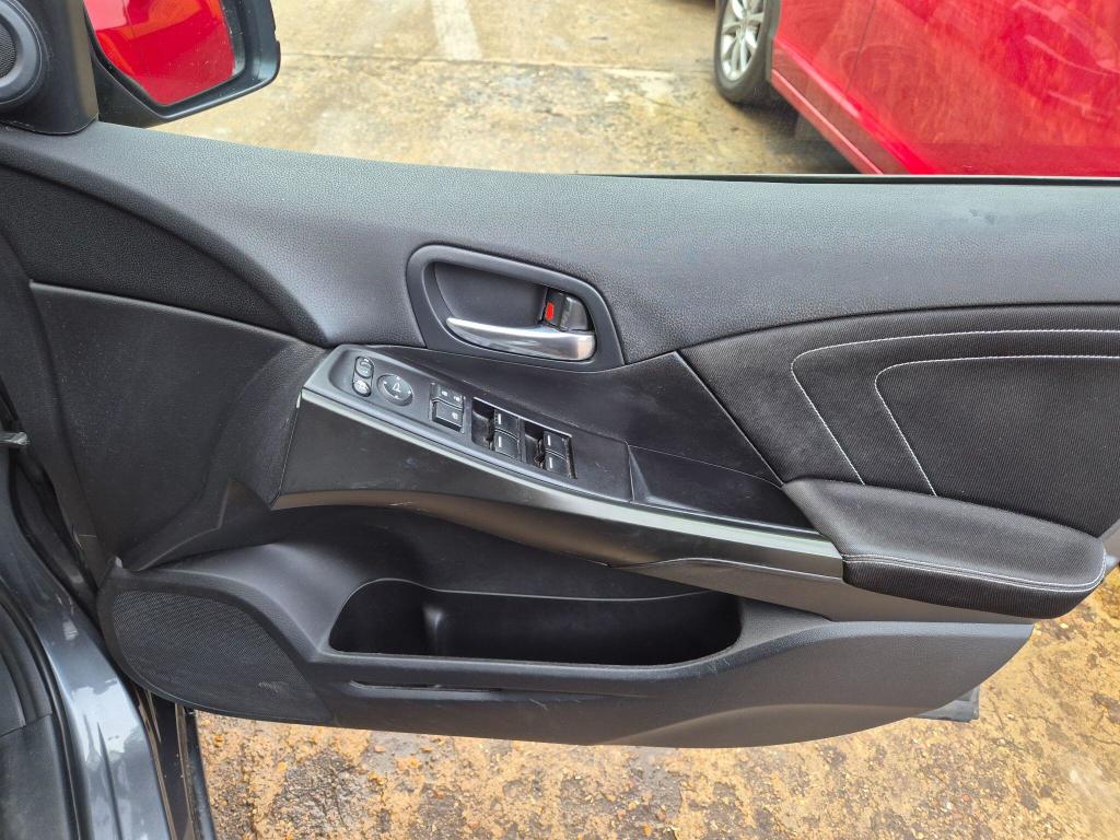 Used Honda Civic 2015 for sale - 77890720: Photo 17