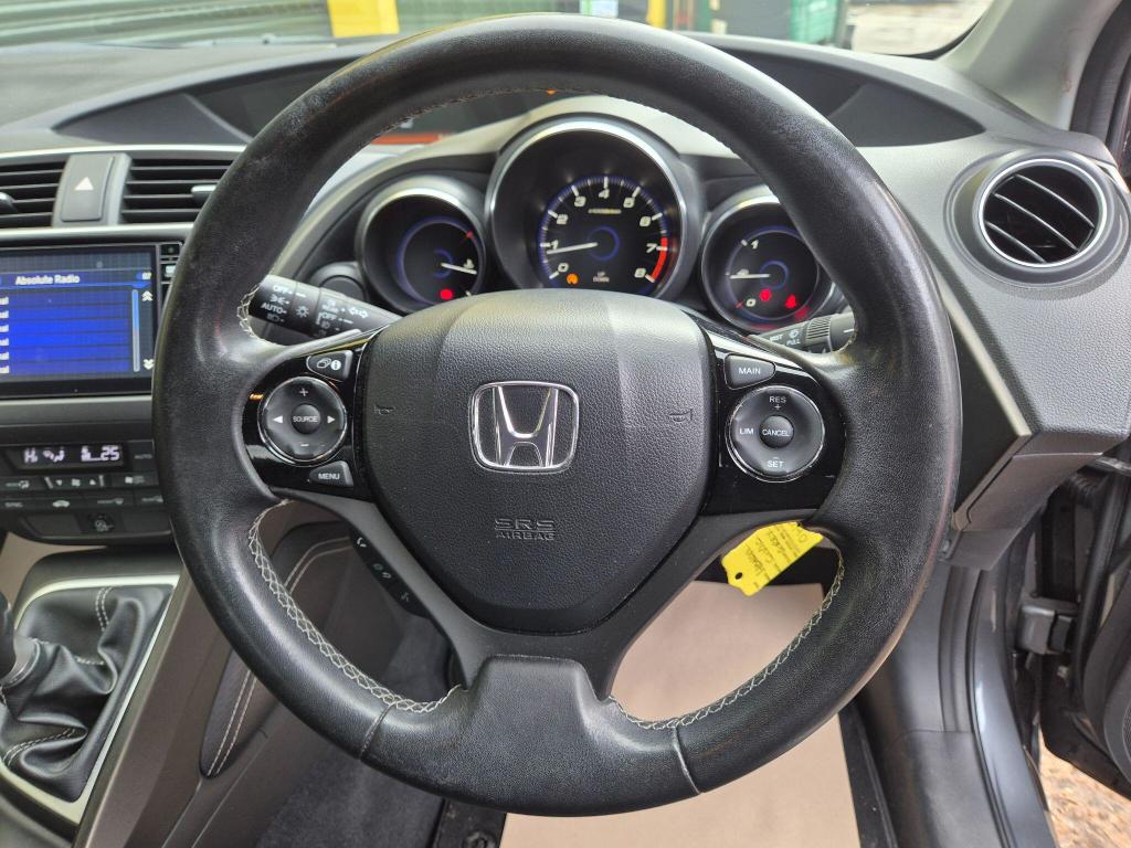 Used Honda Civic 2015 for sale - 77890720: Photo 21