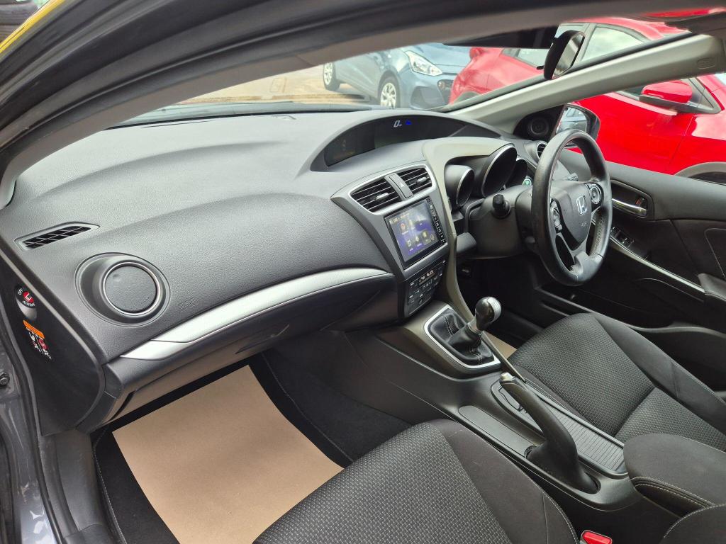 Used Honda Civic 2015 for sale - 77890720: Photo 40