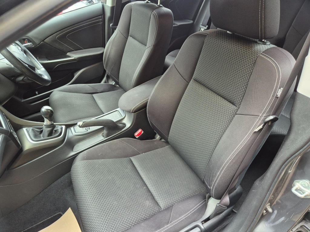 Used Honda Civic 2015 for sale - 77890720: Photo 41