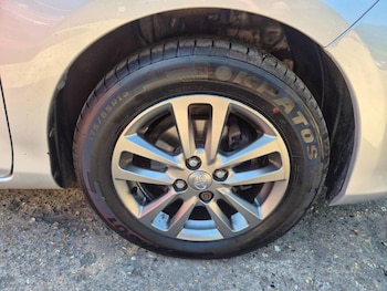 Used Toyota Yaris 2014 for sale - 78950323: Photo