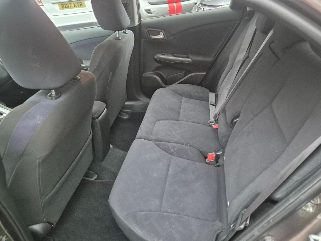 Used Honda Civic 2014 for sale - 77997404: Photo 34