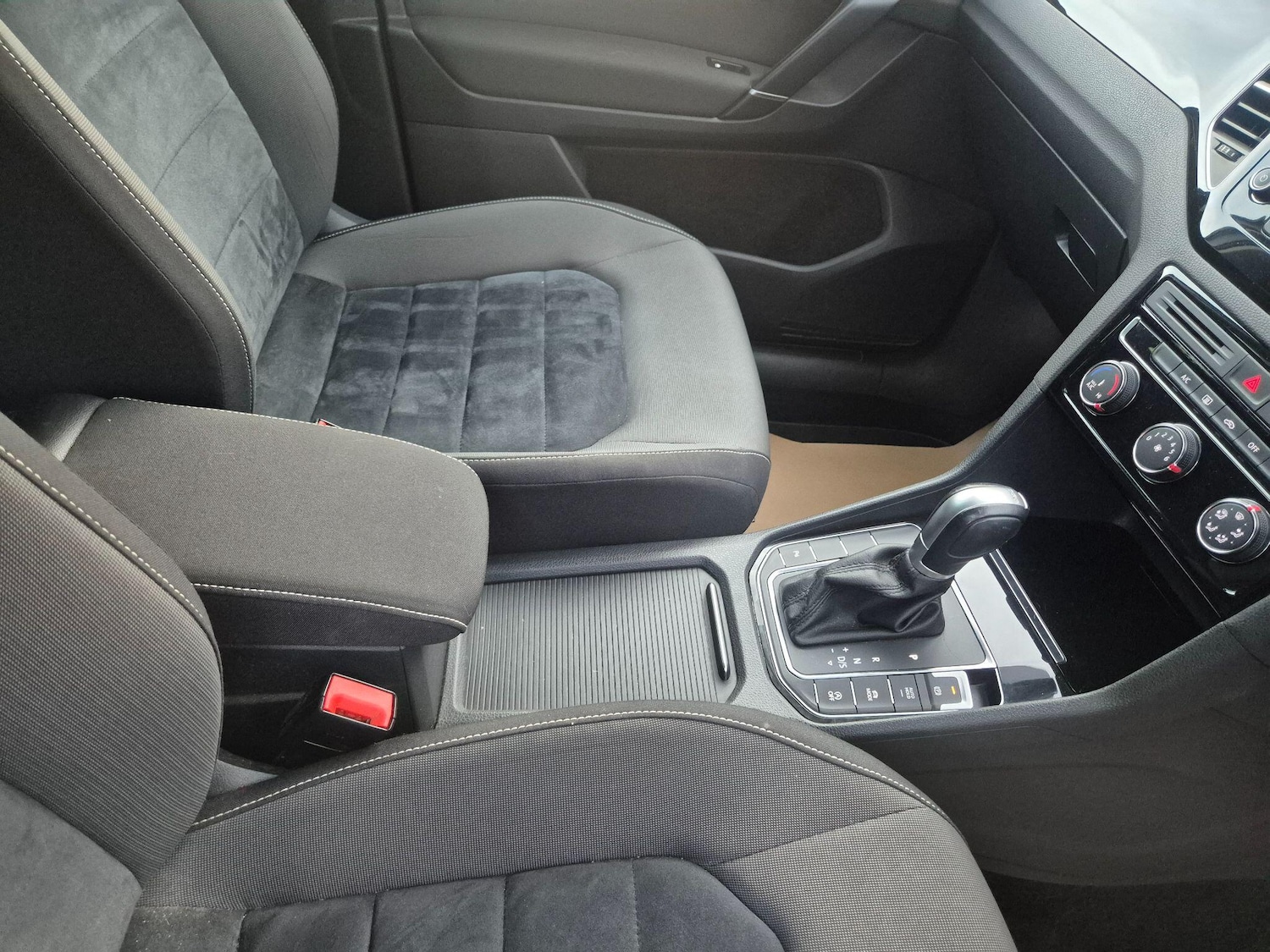 Used Volkswagen Golf SV 2016 for sale - 76787809: Photo 30