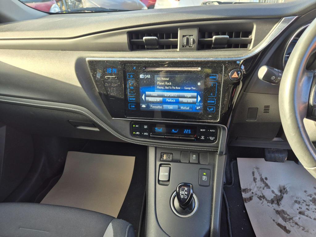 Used Toyota Auris 2018 for sale - 77023091: Photo 22