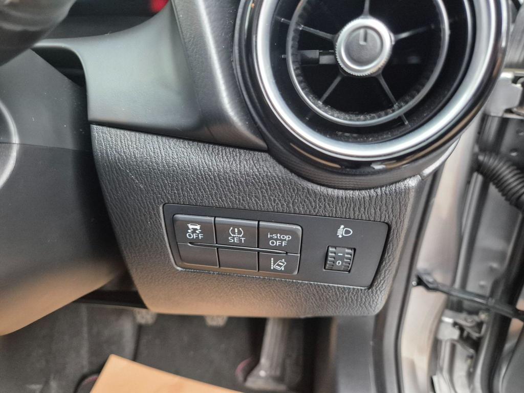 Used Mazda Mazda2 2015 for sale - 77271204: Photo 18