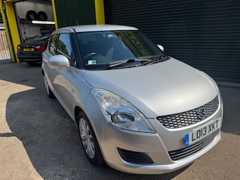 Used Suzuki Swift 2013 for sale - 79017497: Photo