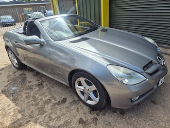 Used Mercedes-Benz SLK 2010 for sale - 79454477: Photo