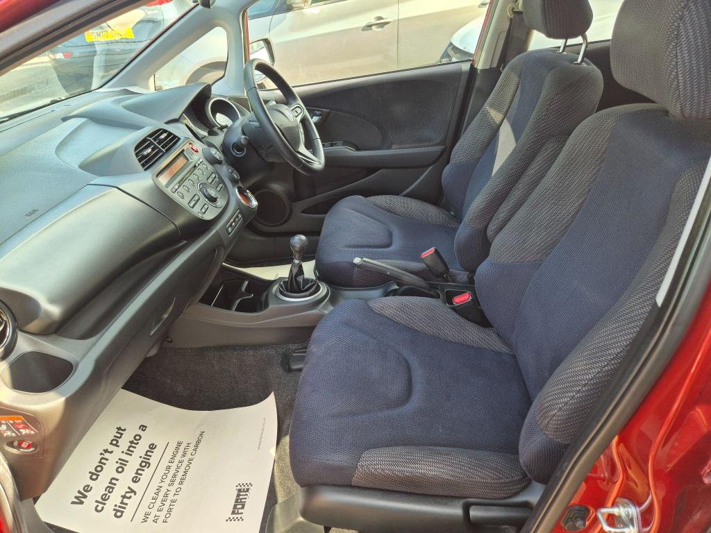 Used Honda Jazz 2015 for sale - 77124960: Photo 36