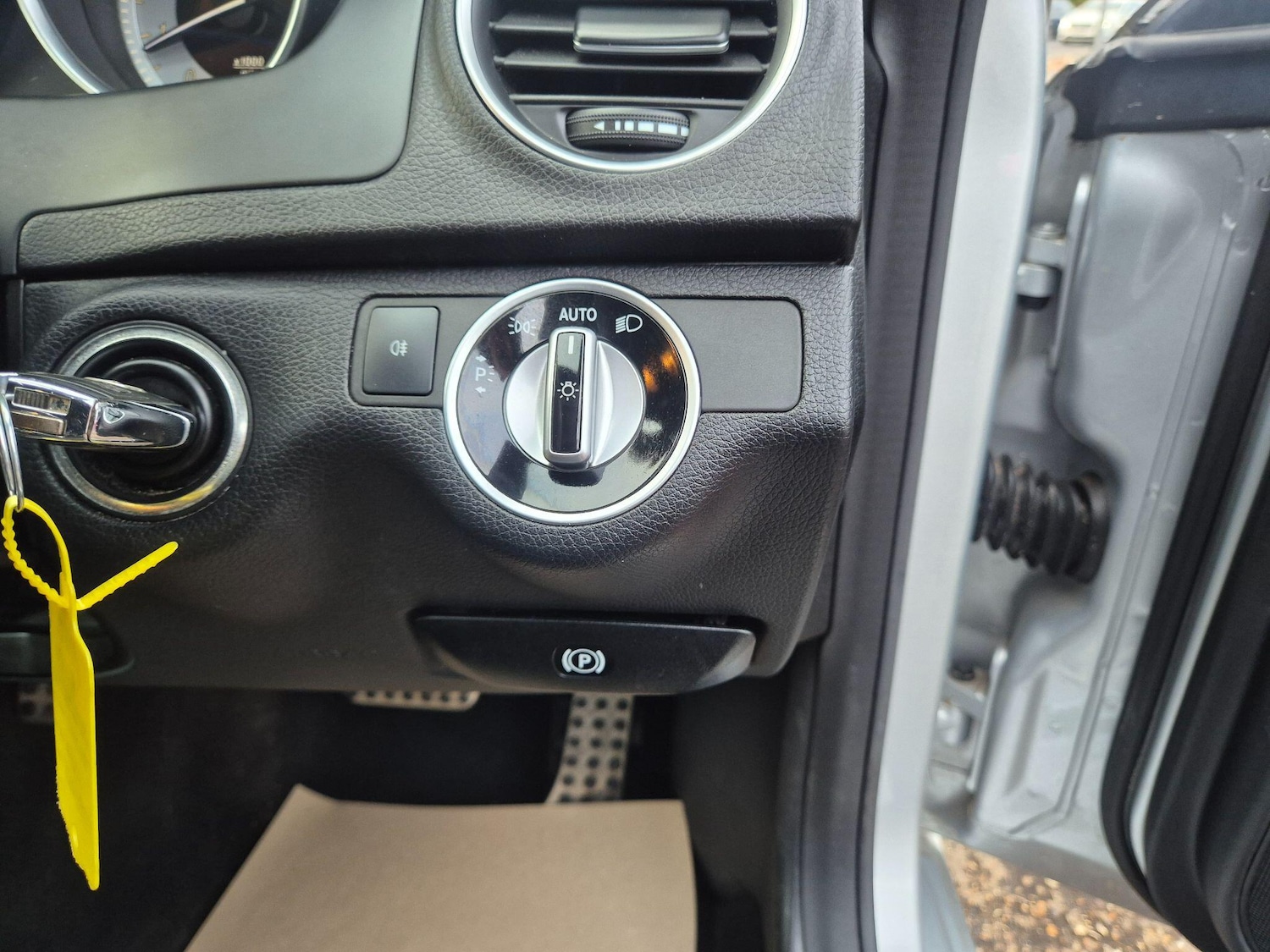 Used Mercedes-Benz C Class 2013 for sale - 76787851: Photo 18