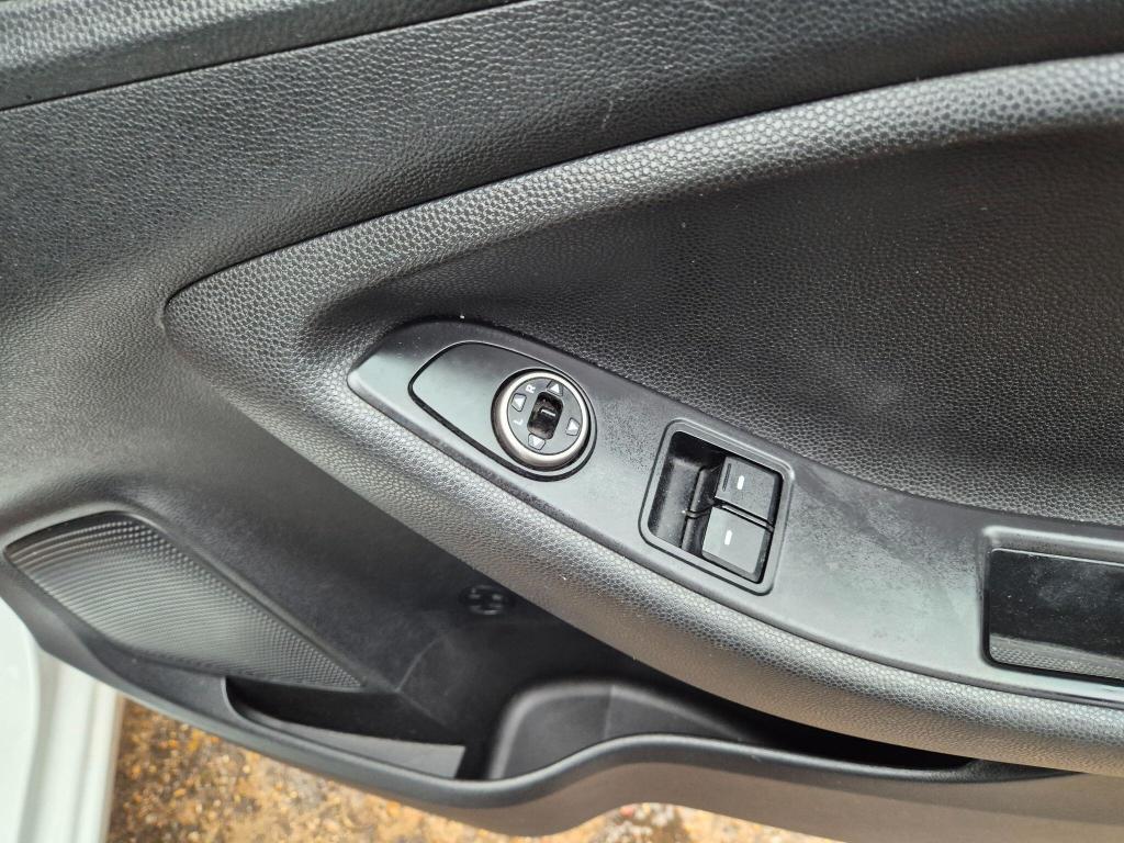 Used Hyundai i20 2018 for sale - 77791904: Photo 18